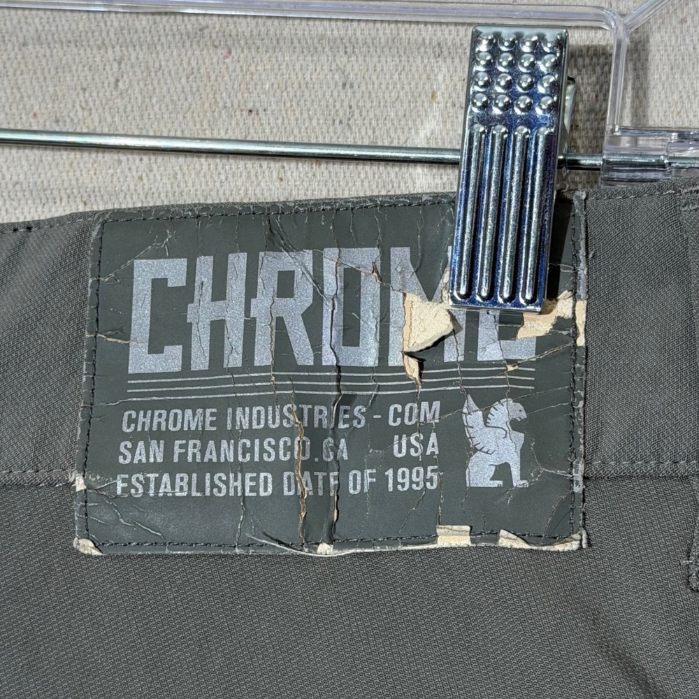Chrome Industries Union Shorts 2.0 Men 30 Grey Urban Cycling Techwear AP403GY - Picture 4 of 7